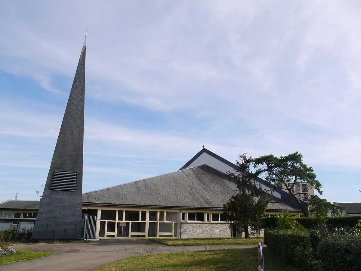 Église Saint Paul (Hilard), Laval