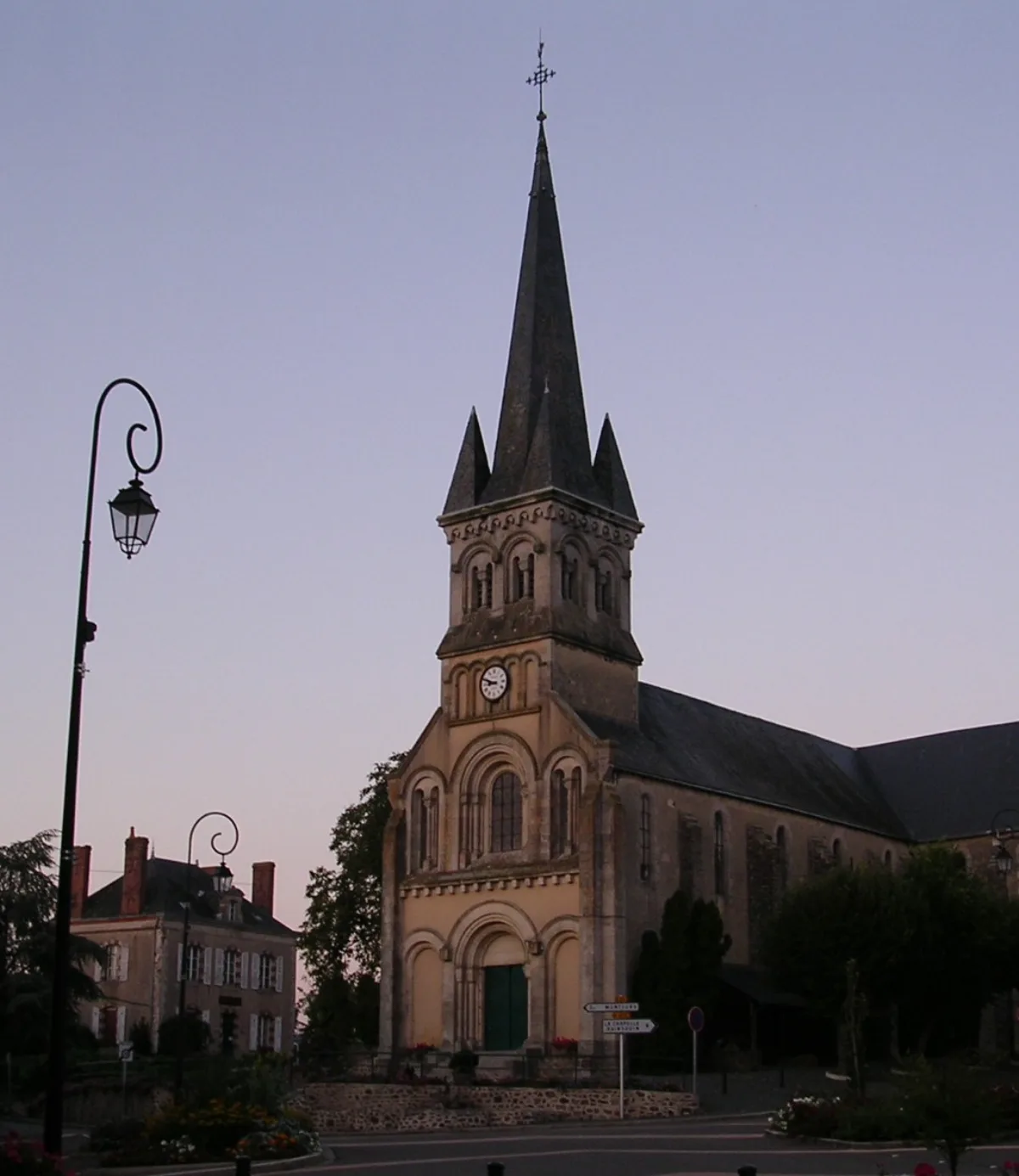 Église Saint Cénéré, Saint Cénéré