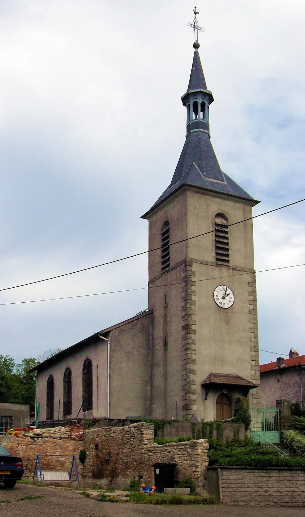 Saint Pierre, Giriviller