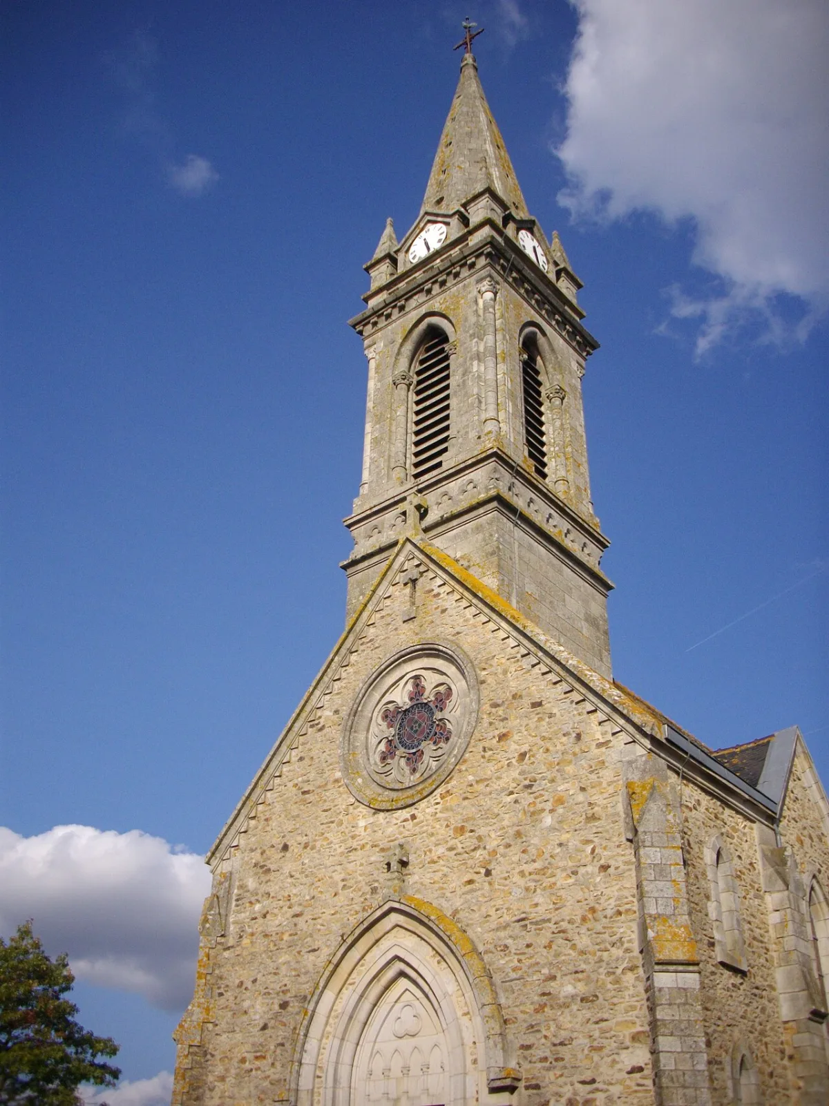 Église Saint-Pierre (PLEUCADEUC), Pleucadeuc