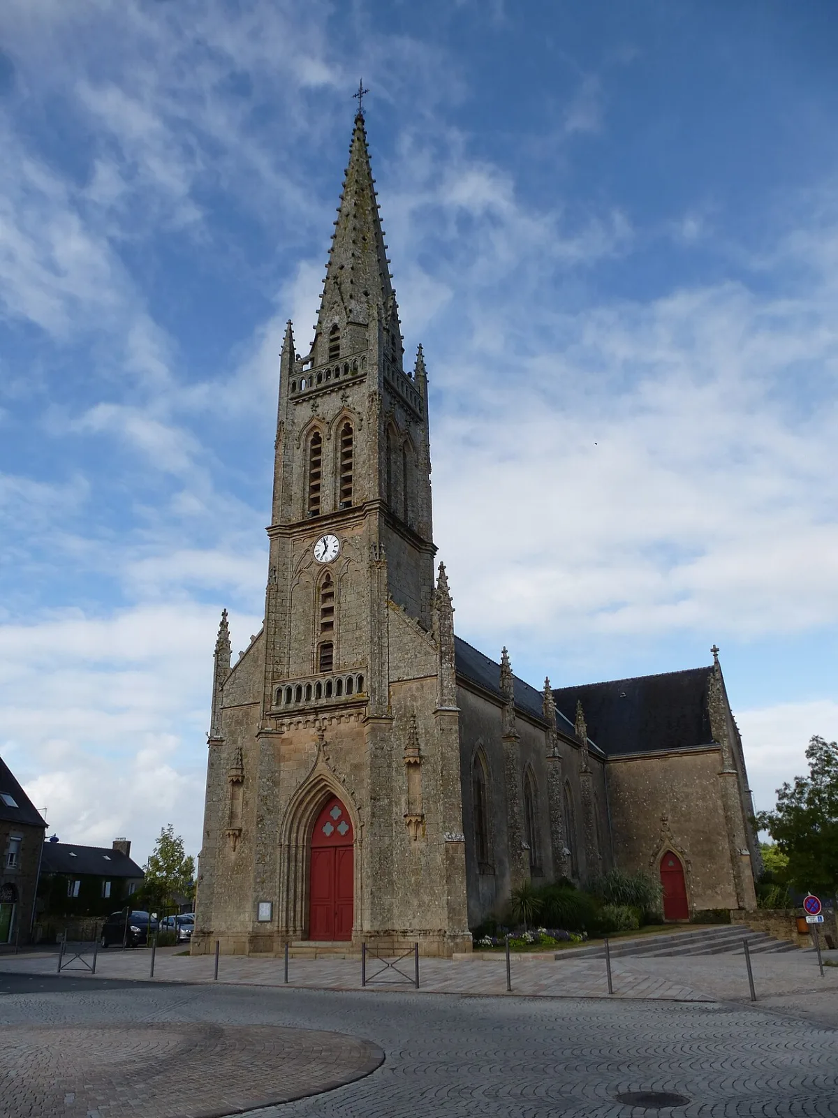 Église St Pierre et St Paul, Pluneret