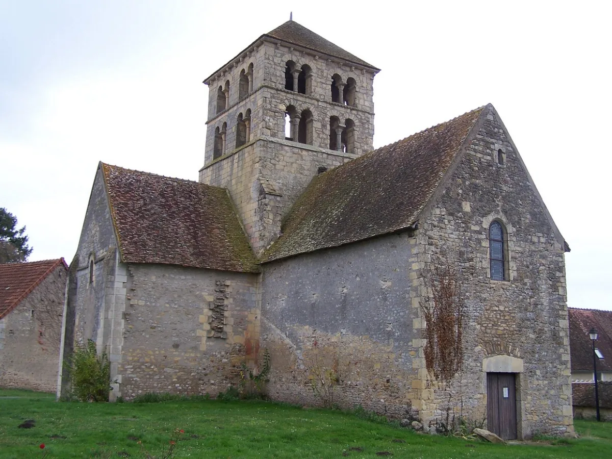 Église St Laurent, Béard