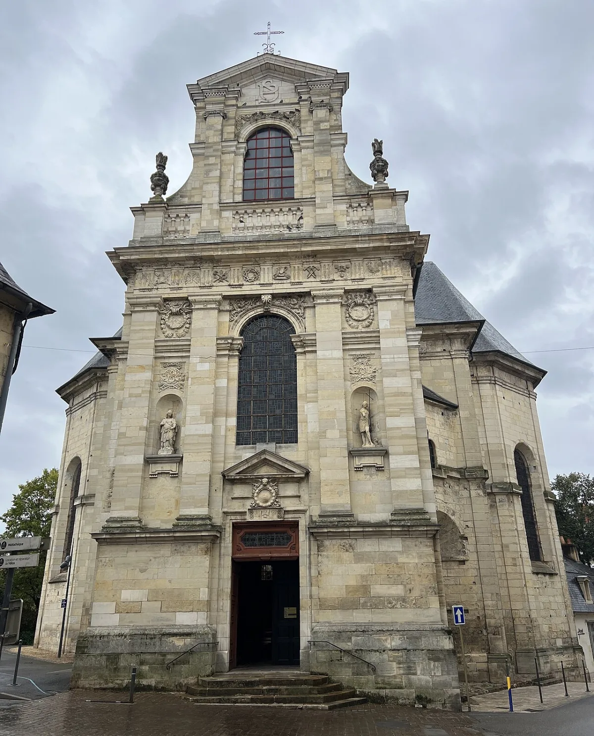 Église Saint-Pierre (Eglise Saint-Pierre), Nevers