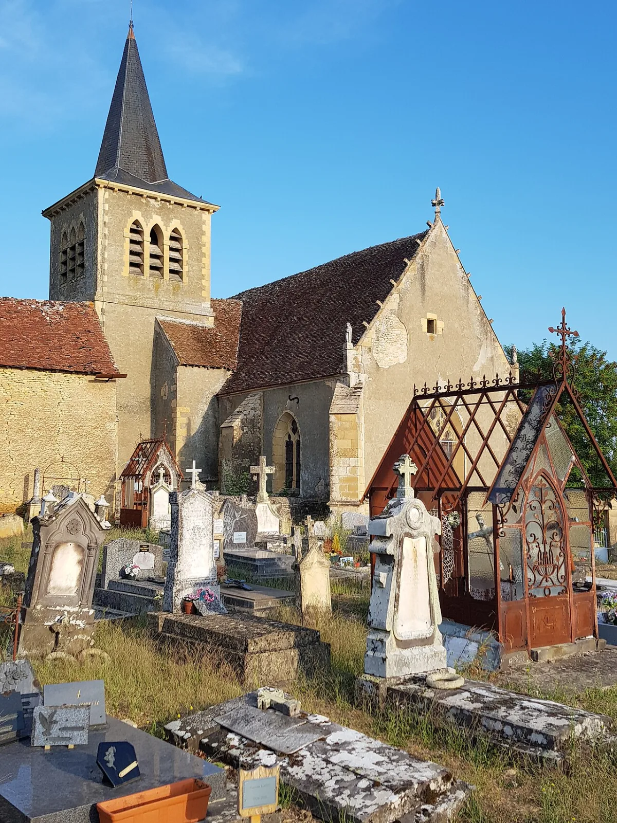Église Saint-Pierre (Église de Nolay), Nolay