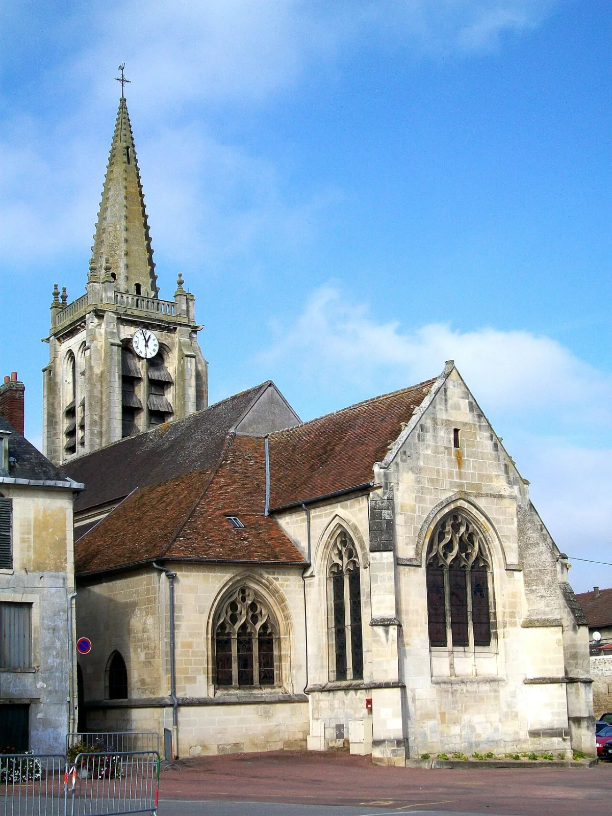 Église Saint-Honoré et Sainte-Geneviève (Verneuil en Halatte), Verneuil En Halatte