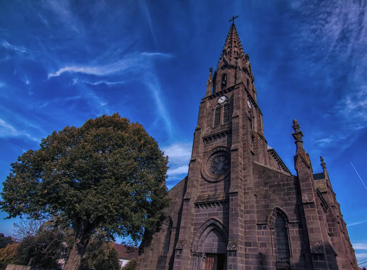 Eglise de la Nativité de St Jean-Baptiste, Loubeyrat