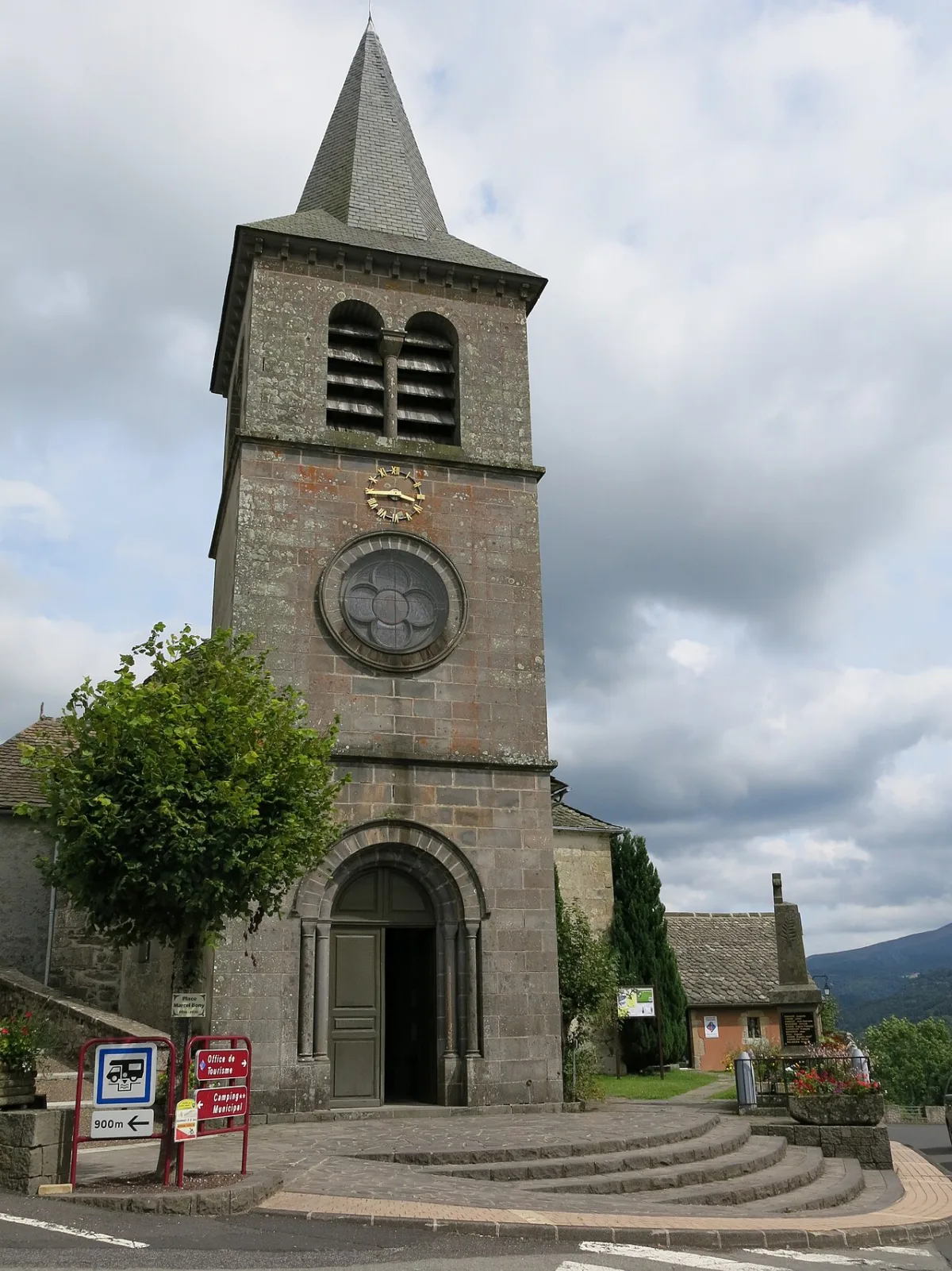 Eglise Saint-Maurice, Murat Le Quaire