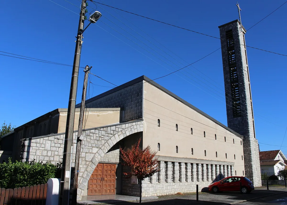 Église Sainte-Bernadette, Tarbes