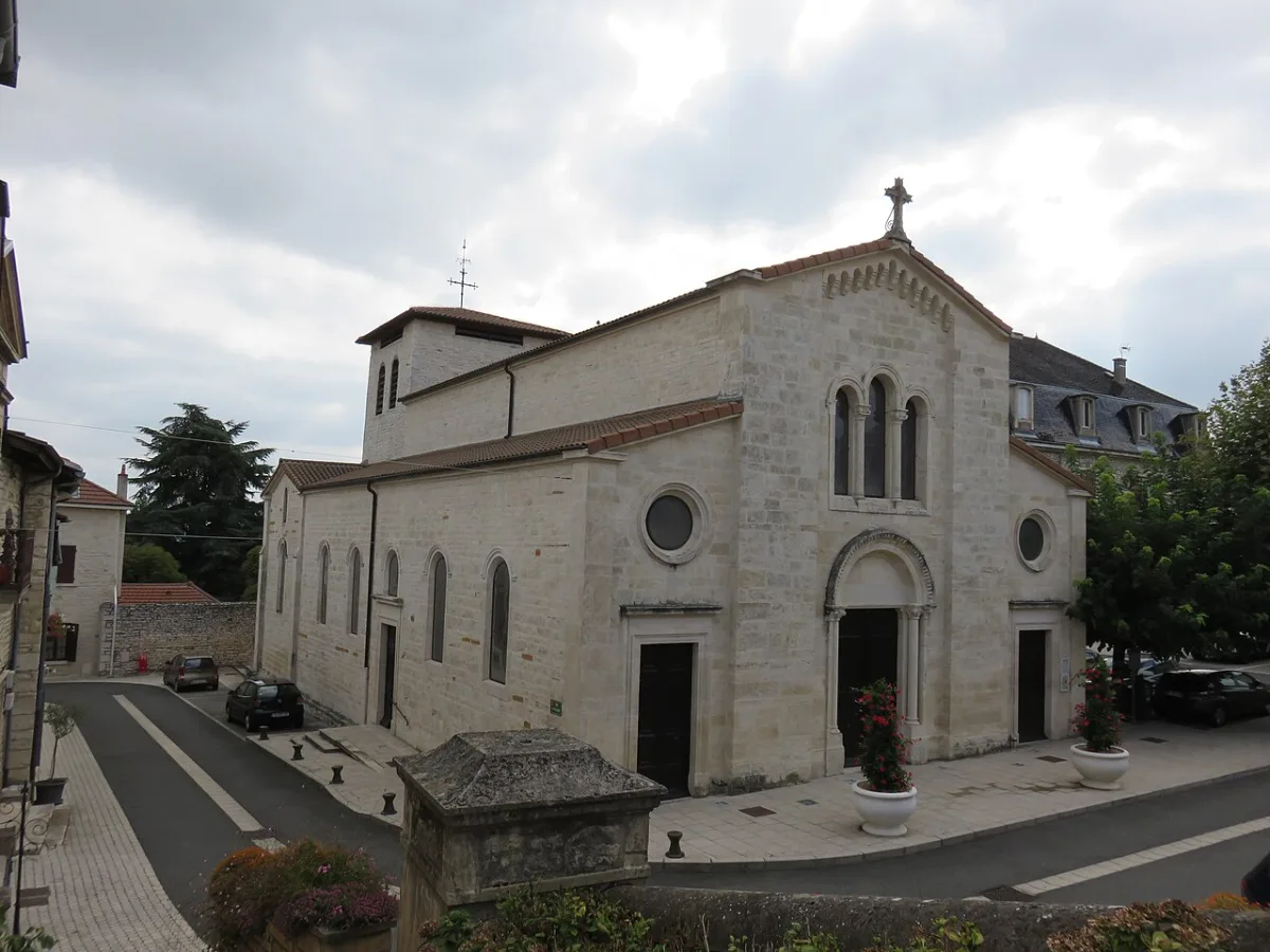 Saint Etienne, Lucenay