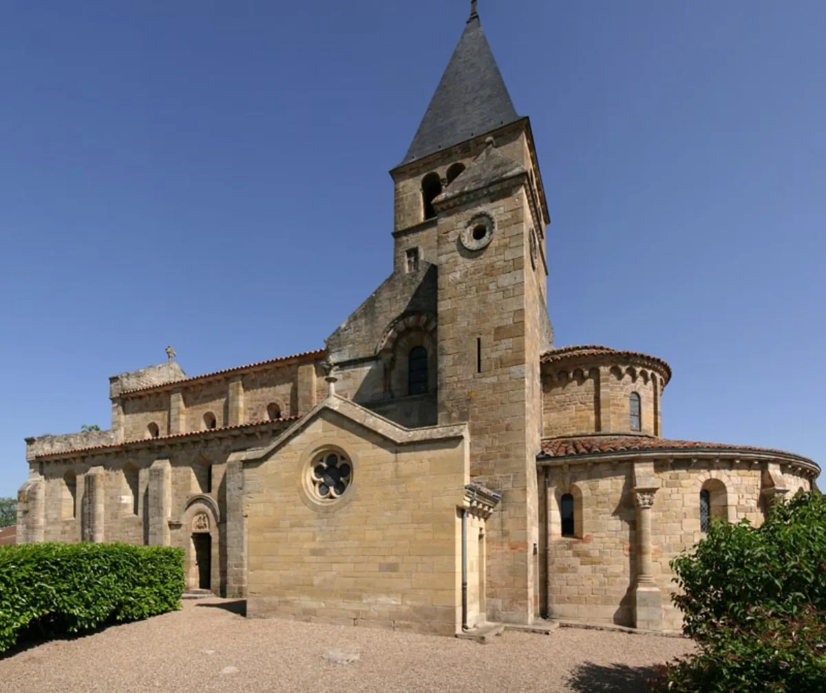 Nativité de la Sainte Vierge, Bois Sainte Marie