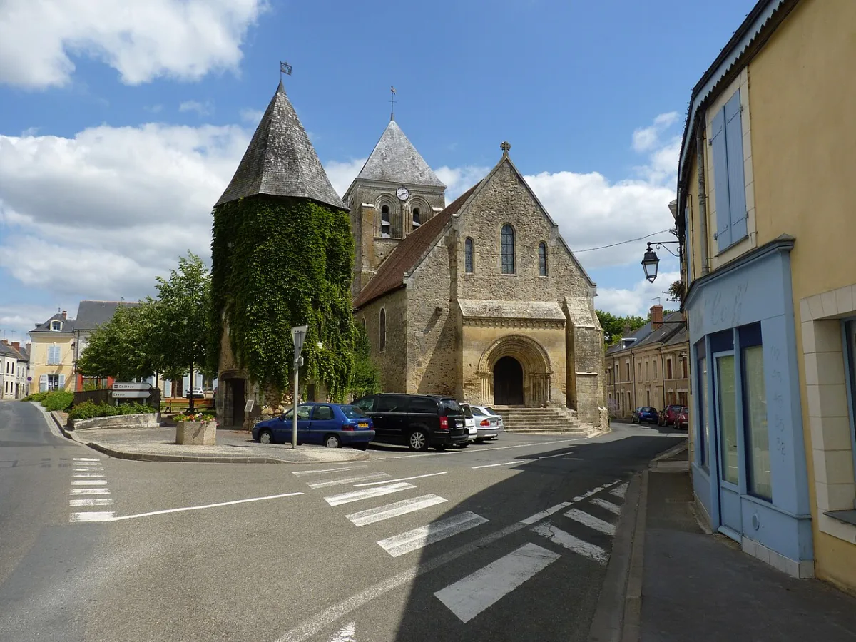 Église de Bazouges sur Loir (Saint Aubin), Bazouges-cré-sur-Loir