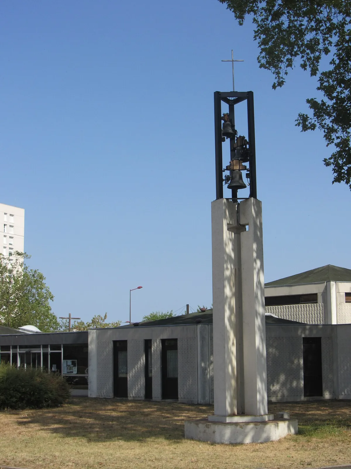 Saint Bernard de Sablons, Le Mans