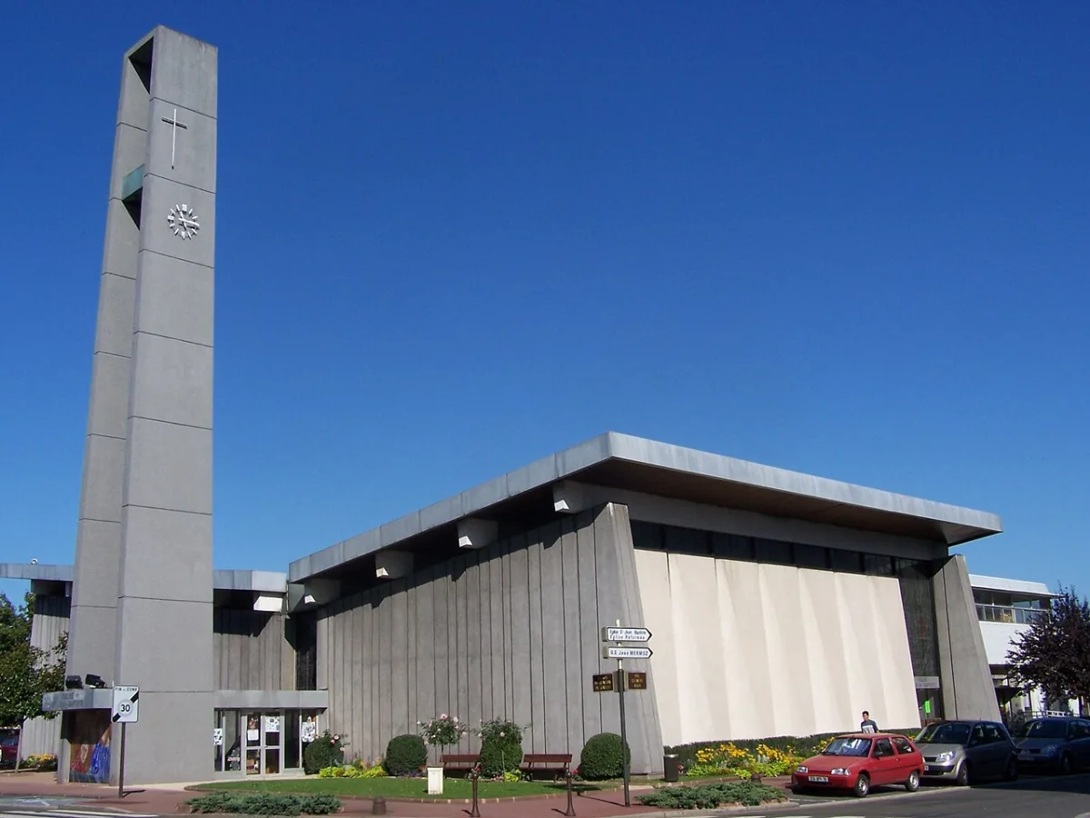 Saint Jean Baptiste et Saint Denis, Vélizy Villacoublay