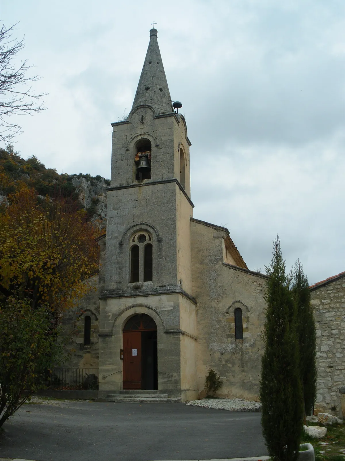 Église de Monnieux, Monieux