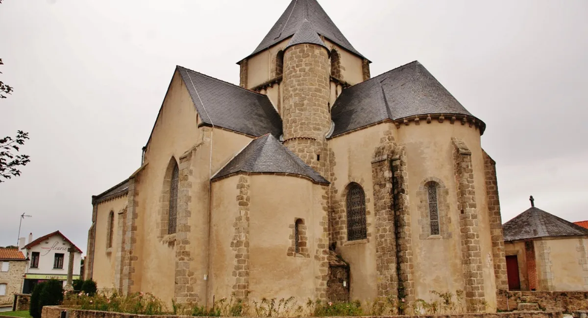 Église Saint Laurent (Aubigny-Les Clouzeaux), Aubigny
