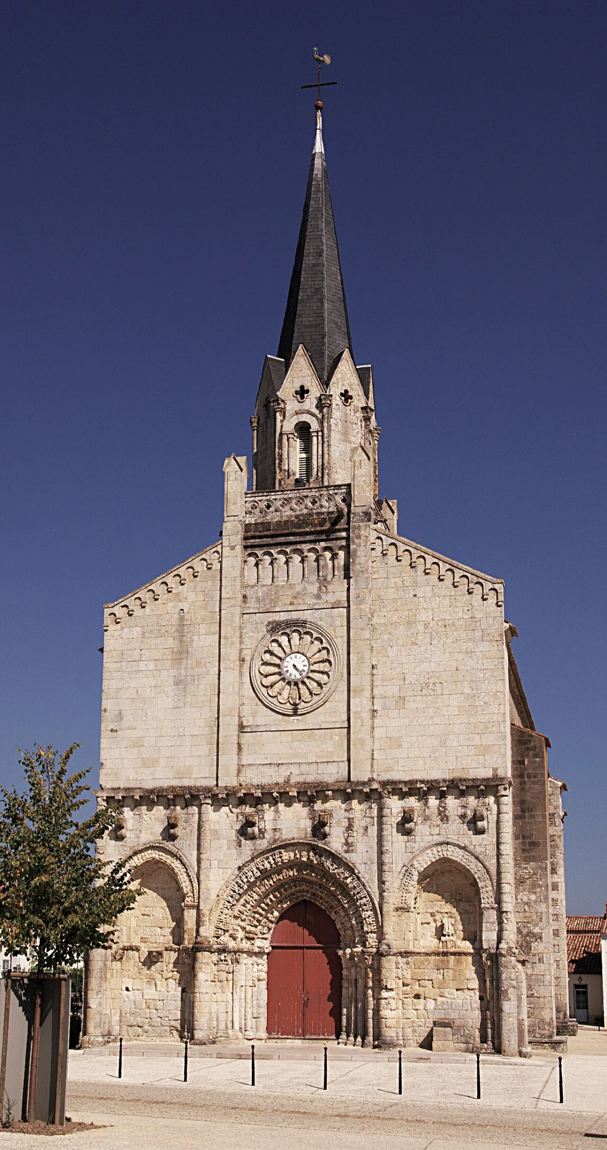 Église Notre Dame de l'Assomption (Maillé), Maille