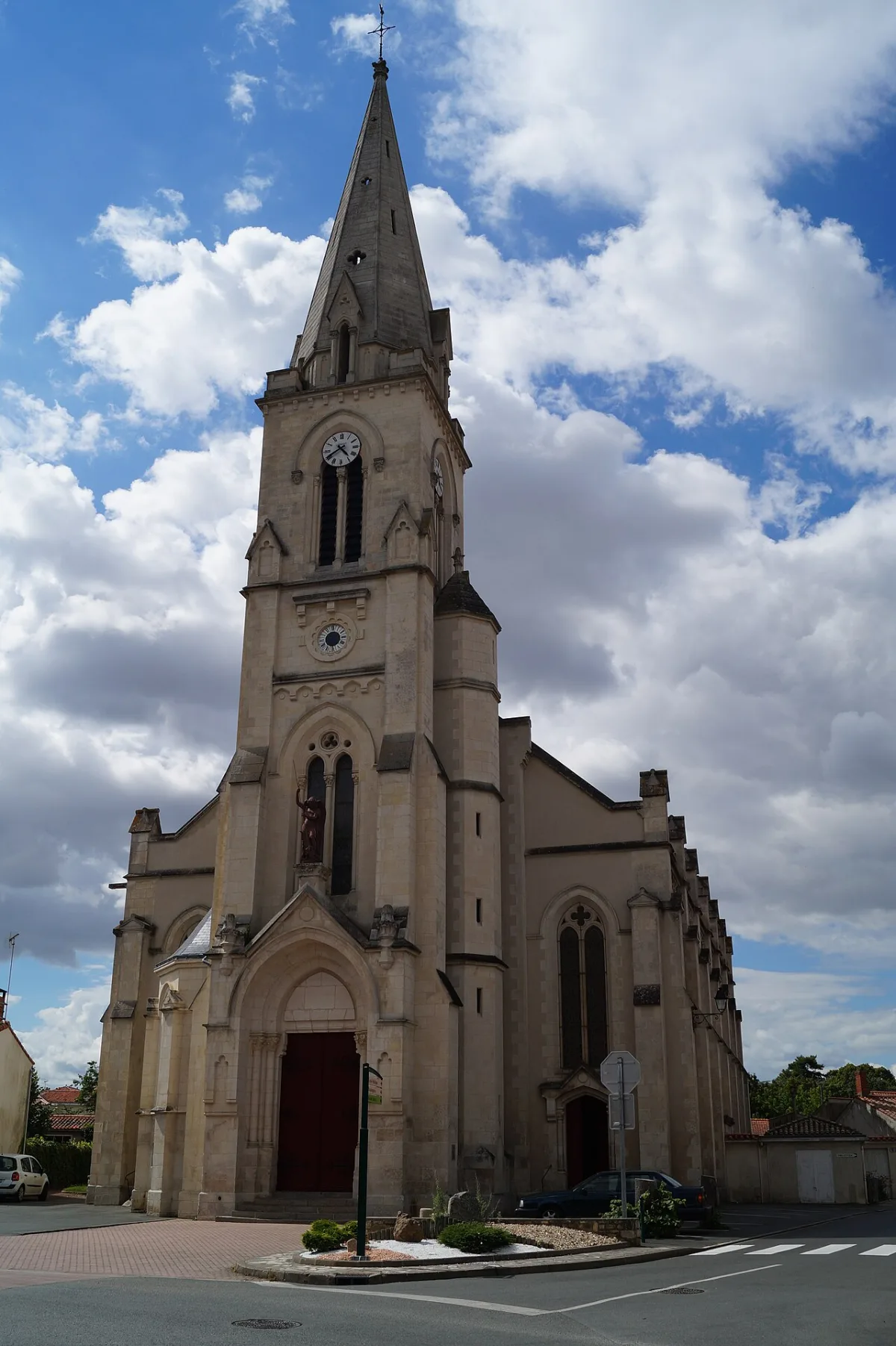 Église Saint Michel (Saint-Michel-en-l'Herm), Saint-Michel-En-L'Herm