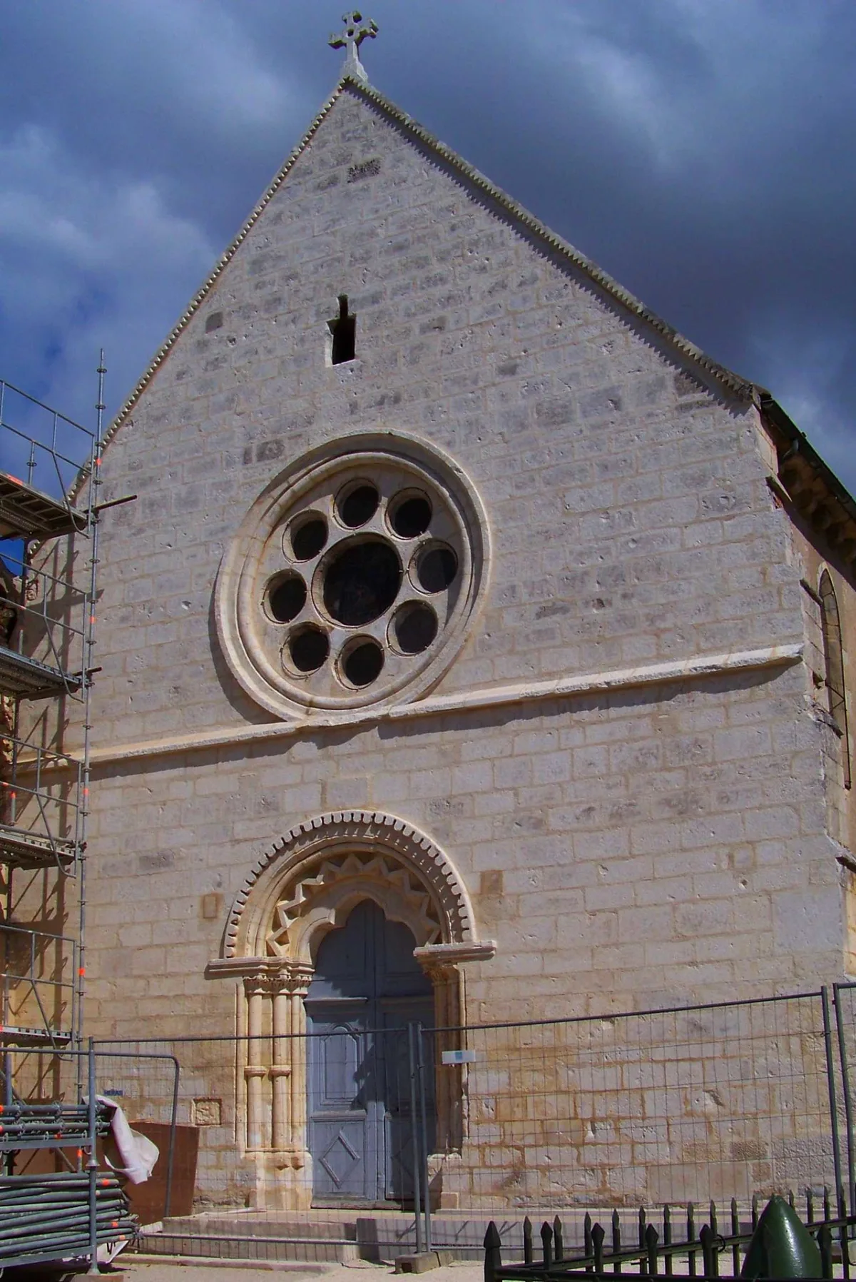 Notre Dame de l'Assomption (Quenne), Quenne