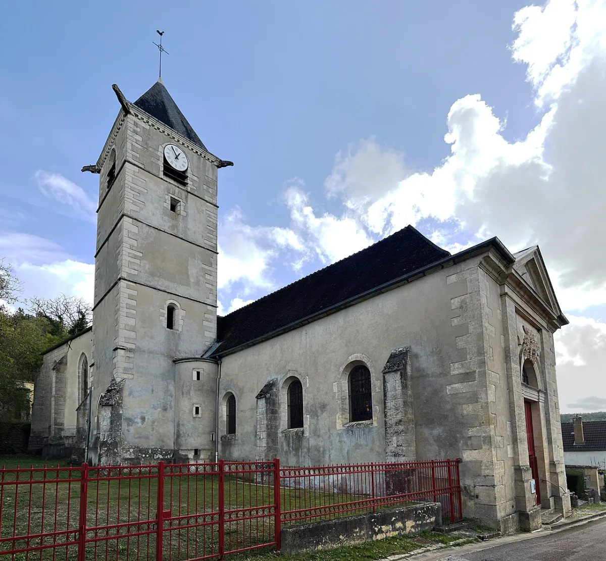 Saint Pierre aux Liens, Stigny