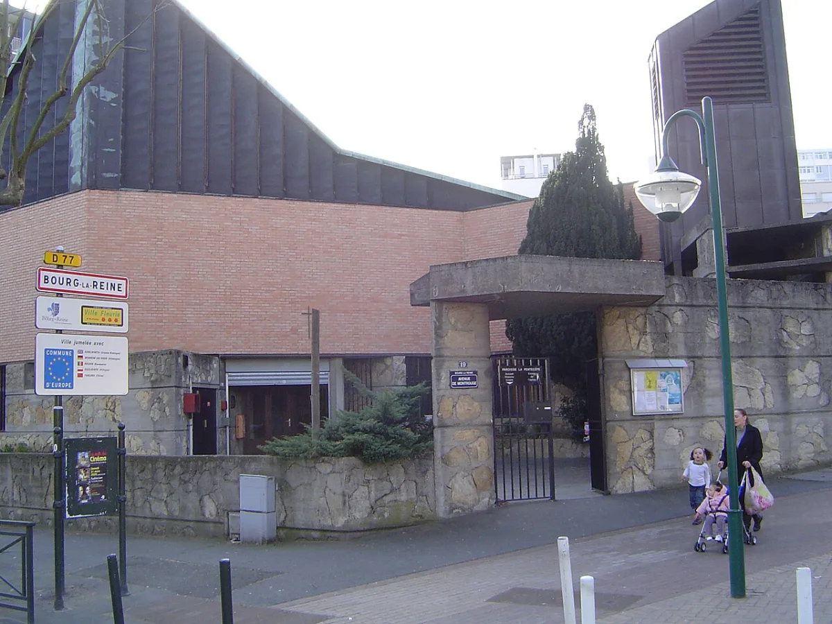 La Pentecôte de Port-Galand, Bourg-la-Reine