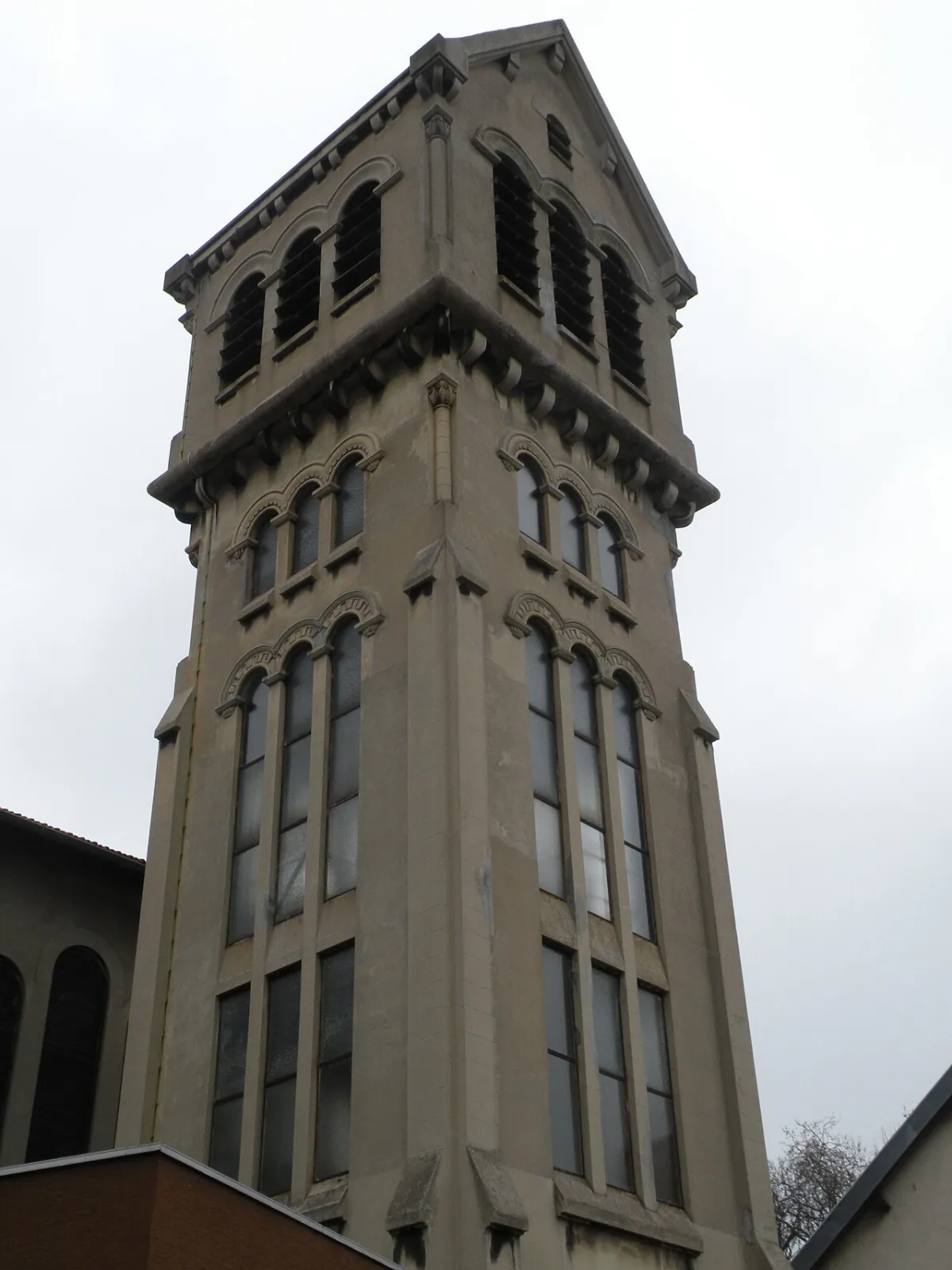 Église Saint-Maurice de Bécon, Courbevoie