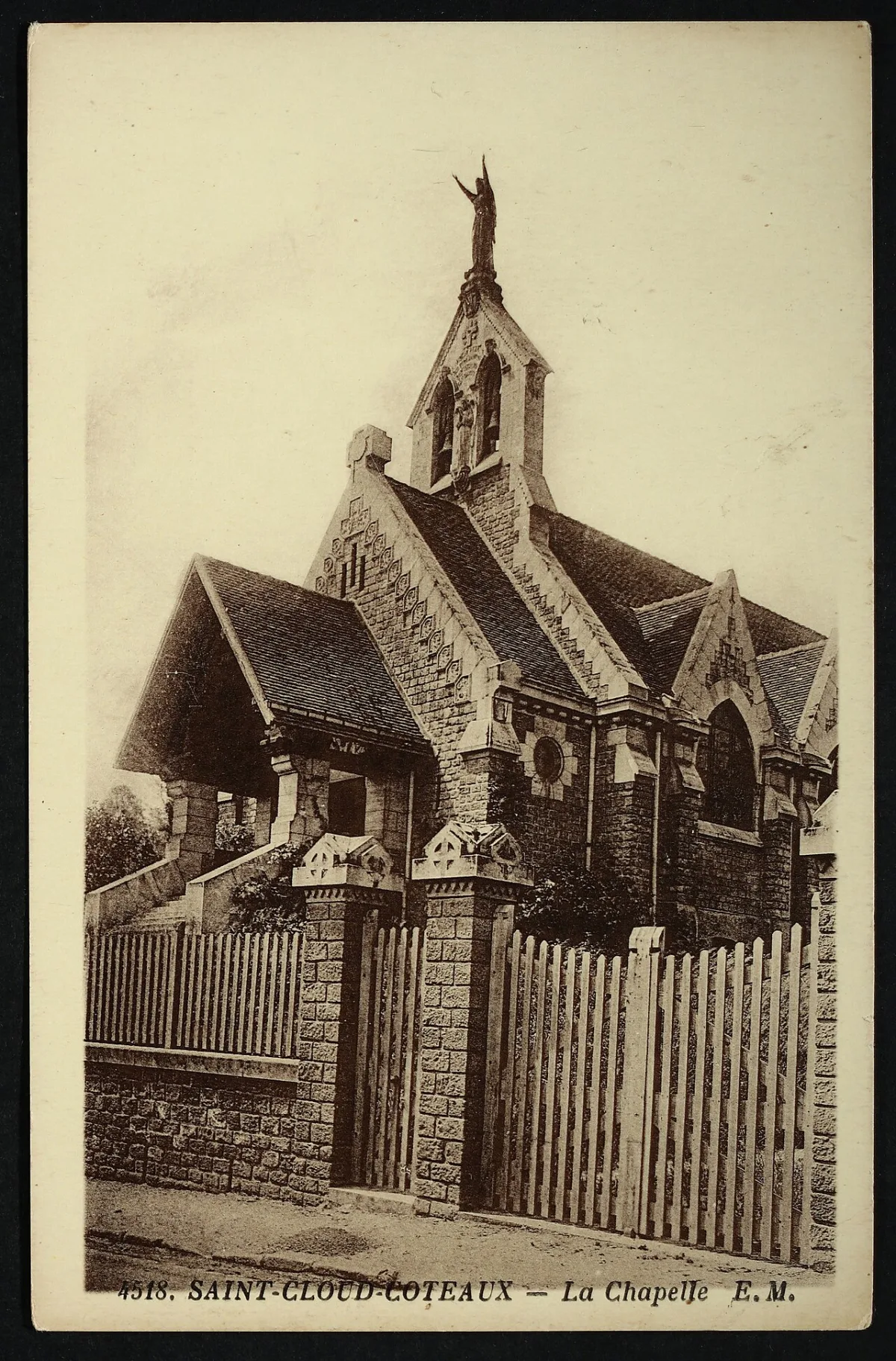 Notre-Dame-des-Airs, Saint Cloud