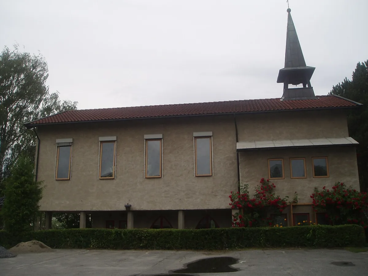 St. Teresia kirke, Hønefoss