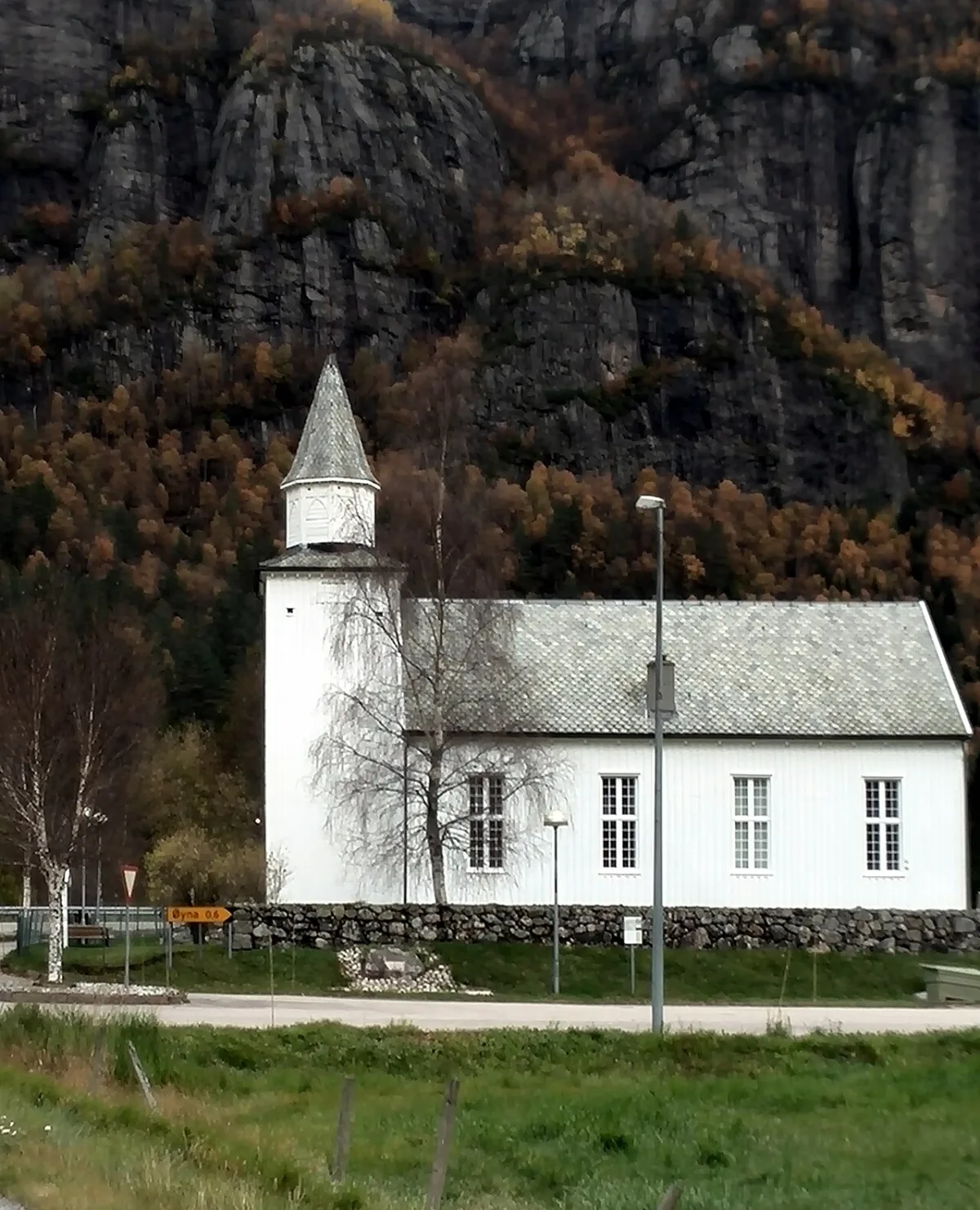 Lunde kirke (Tonstad), Tonstad